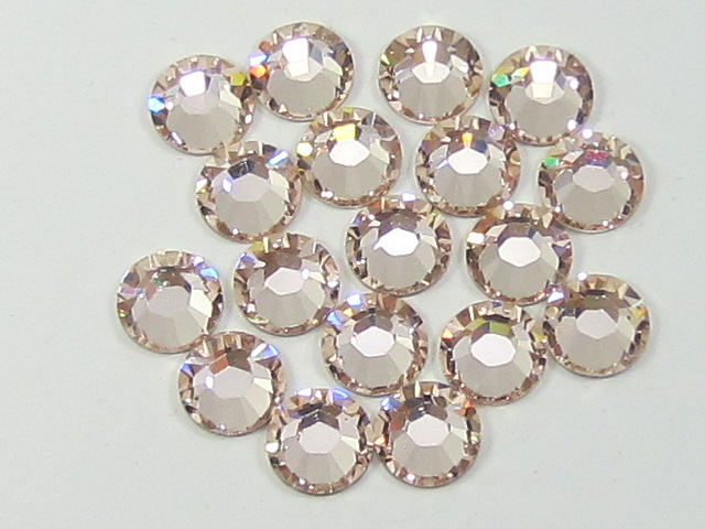 72 pcs. 20ss SILK FLATBACK STAR BRIGHT Rhinestones